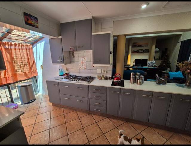 3 BEDROOM HOUSE FOR SALE IN MONTANA PARK